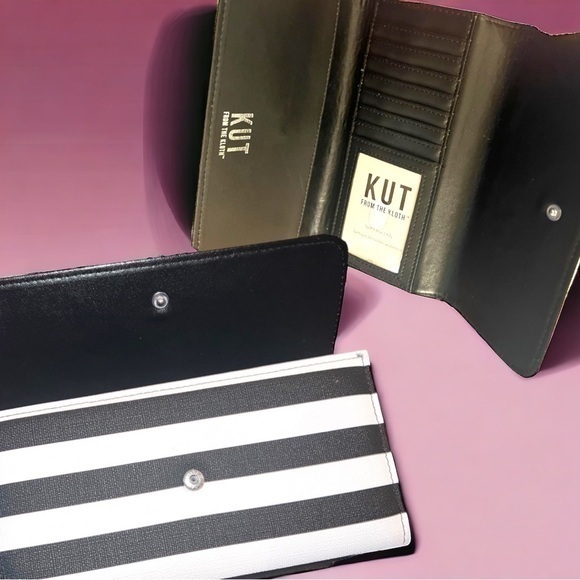 New ▶️Kut from the Kloth ◀️ Black & White Stripe Rectangle Wallet - Picture 1 of 12